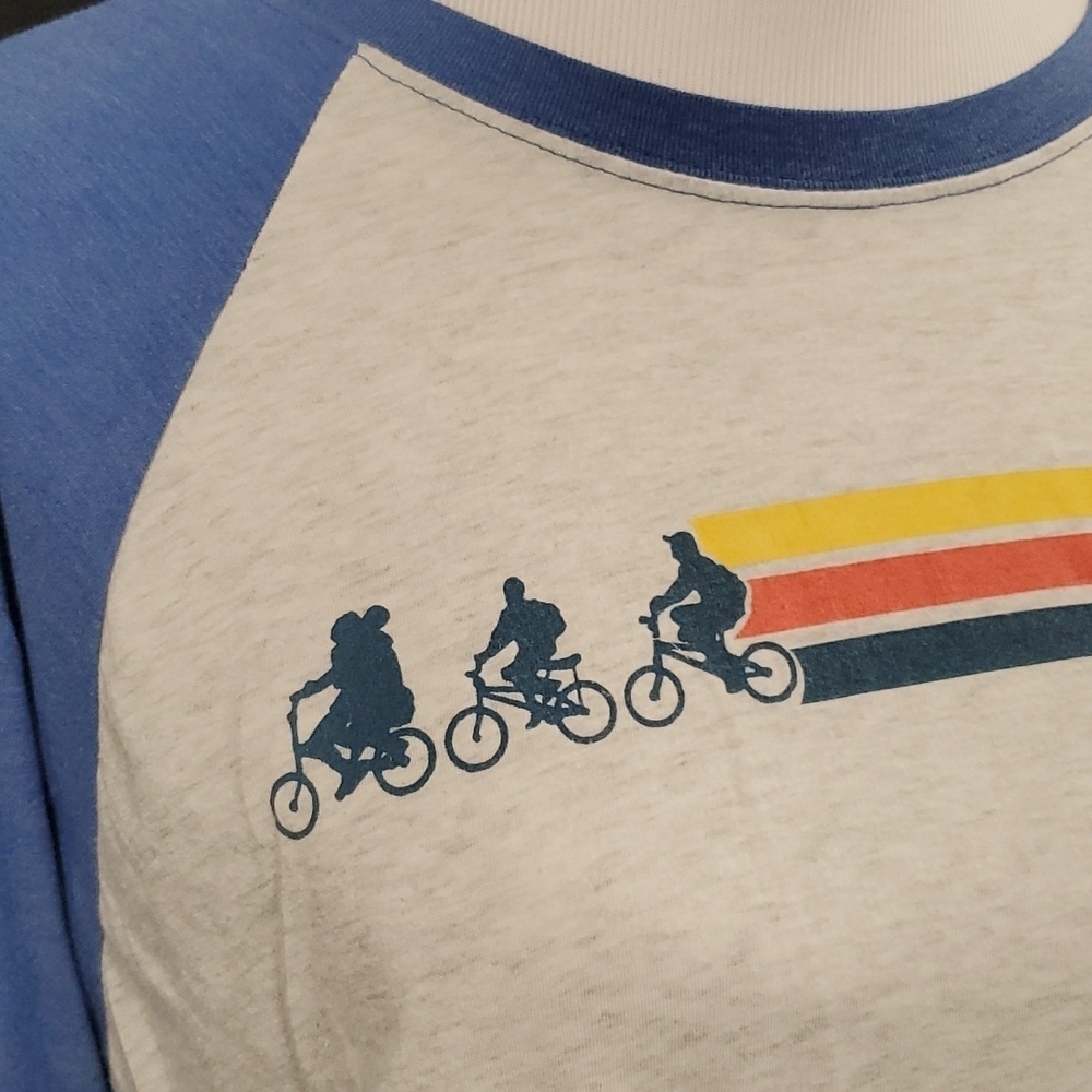 Stranger Things Ringer Tee SZ LG - Picture 2 of 5